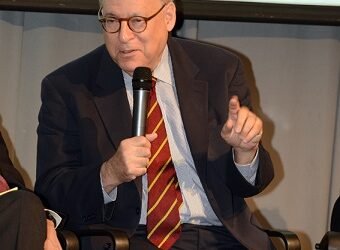 homeExperto Internacional, Gary Horlick participa de seminario organizado por SOFOFA para analizar política comercial de EEUU