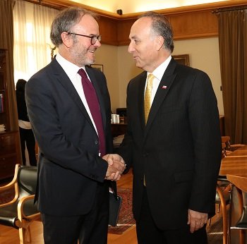 homeConsejo Empresarial de la Alianza del Pacífico, presidido por Bernardo Larraín y con sus nuevas integrantes Paola Cúneo y Francisca Junemann, se reunió con el Canciller Ribera previo a la cumbre de Alianza del Pacífico en Lima