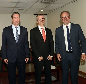 homeLíderes de opinión debaten en SOFOFA sobre el desafío político ante el escenario económico actual